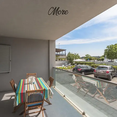 Apartment Lux More Medulin Exterior photo