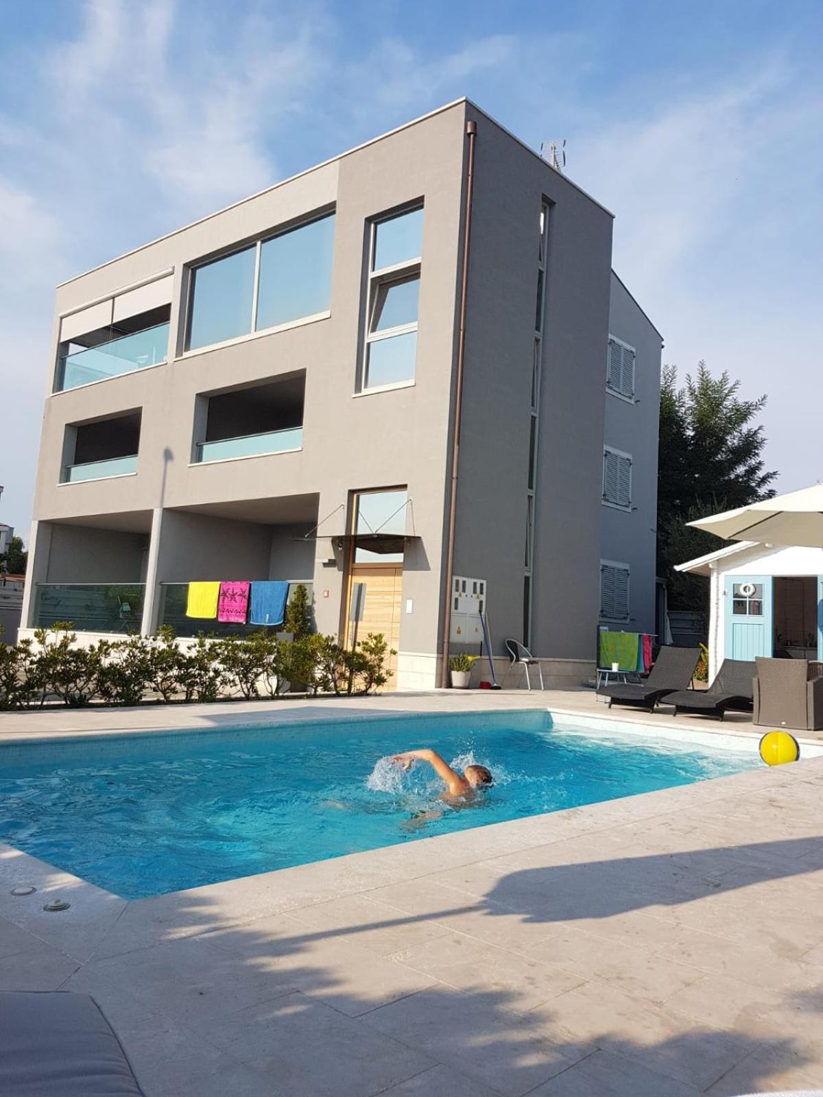 Apartment Lux *